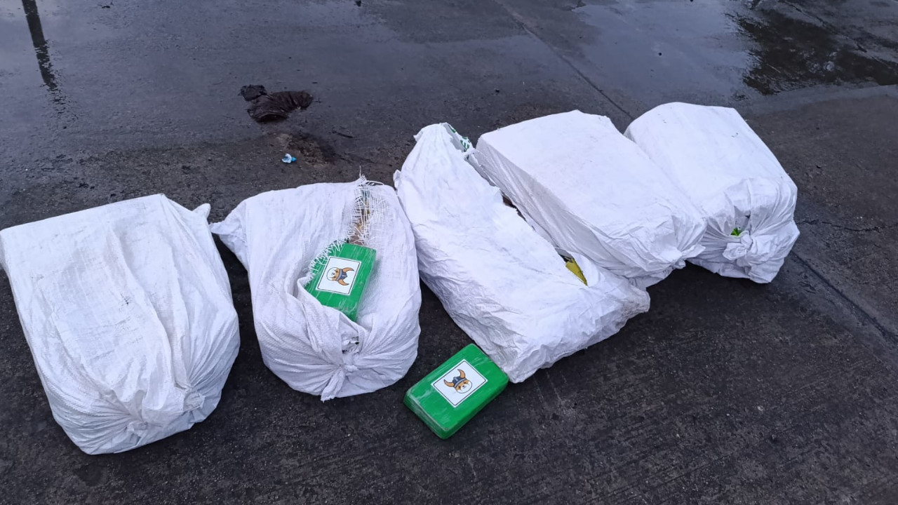 En tres grandes operaciones, incautaron cerca de 3 toneladas de cocaína