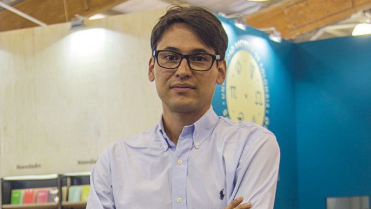 Esteban Giraldo González - Biblioteca Pública Piloto