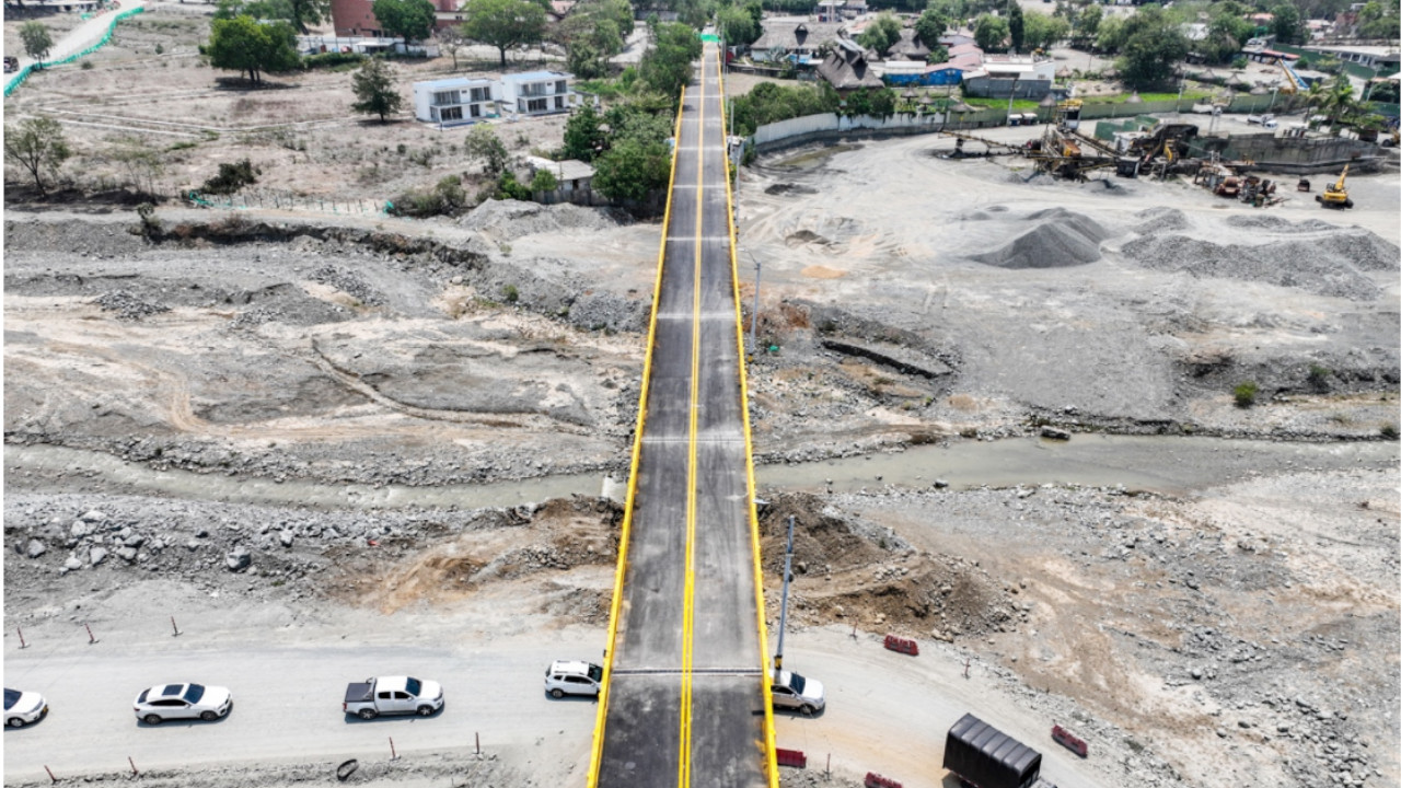 Finalizan los trabajos de reparación del puente Tonusco, comunica a Medellín con Santa Fe de Antioquia y el Urabá antioqueño4