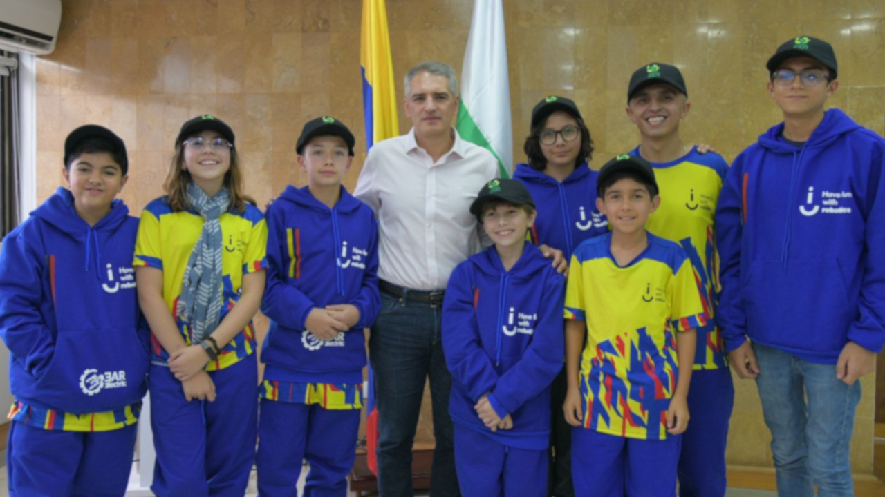 Niños del Oriente antioqueño viajan a Estados Unidos para evento mundial de robótica