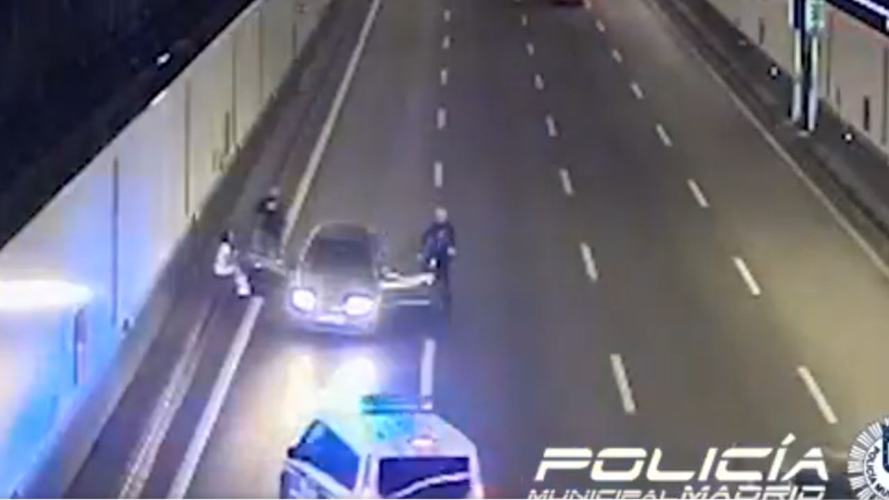 Colombiana arrestada en España tras conducir ebria, en contravía y llevar un kilo de cocaína