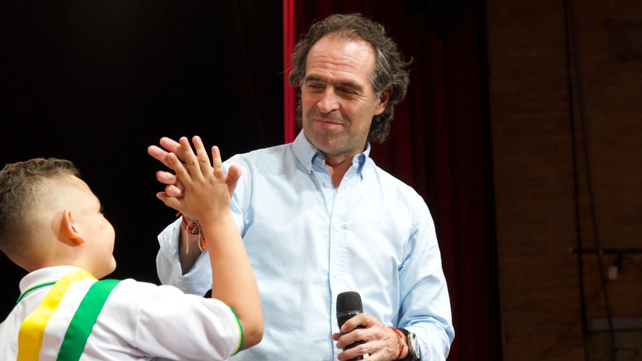 Ceremonia con el alcalde de Medellín: 1.300 estudiantes se posesionaron en el Gobierno Escolar