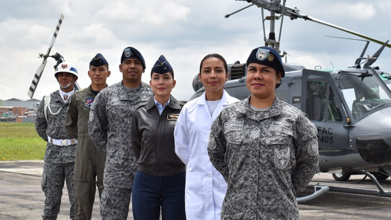 Ministerio de Defensa presenta proyecto para cambiar el nombre de la Fuerza Aérea Colombiana