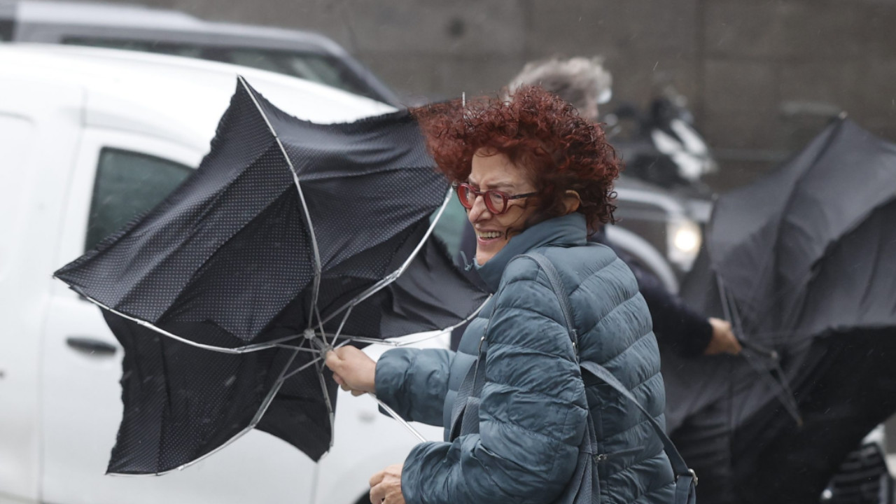 Muchos truenos, inician las lluvias en Medellín