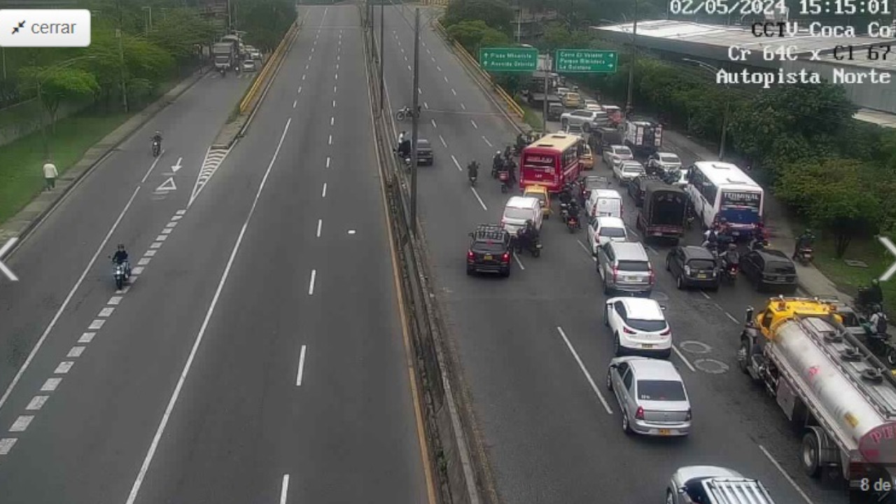 ¡En ambos sentidos! Cierre en la Autopista Norte, a la altura de la UdeA, por movilización ciudadana3