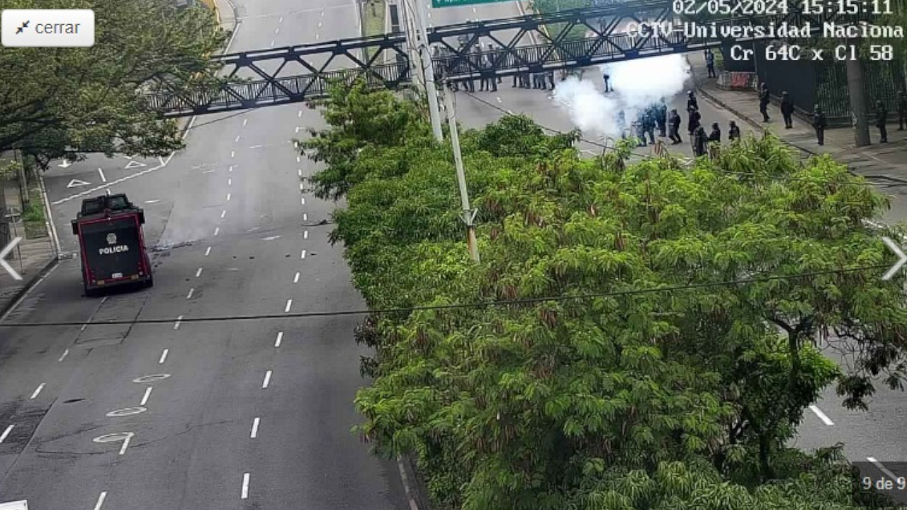 ¡En ambos sentidos! Cierre en la Autopista Norte, a la altura de la UdeA, por movilización ciudadana3