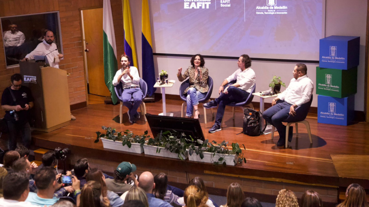 Alcaldía de Medellín y Universidad EAFIT lanzaron 'JAL Transformadoras'