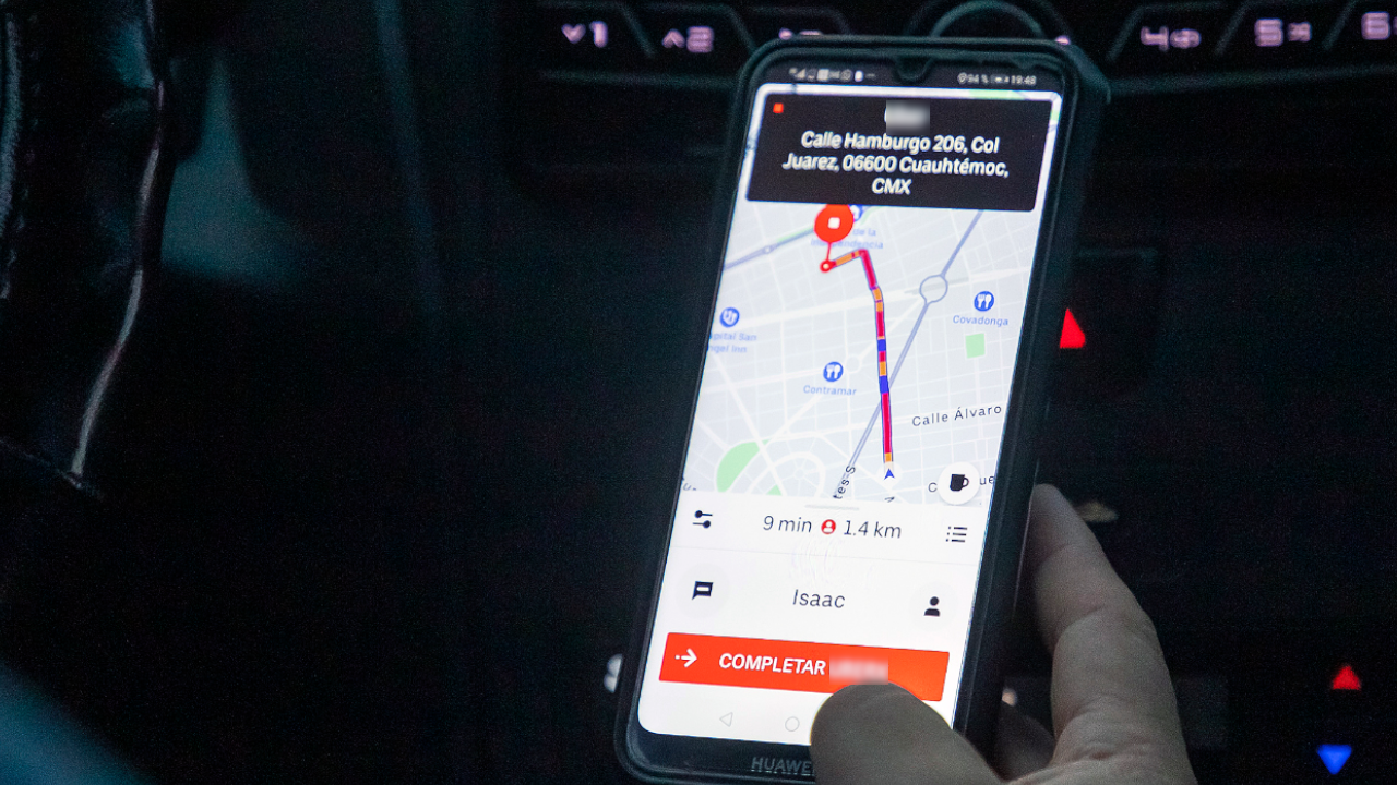 Conductor de aplicación estafó a ciudadanas canadienses