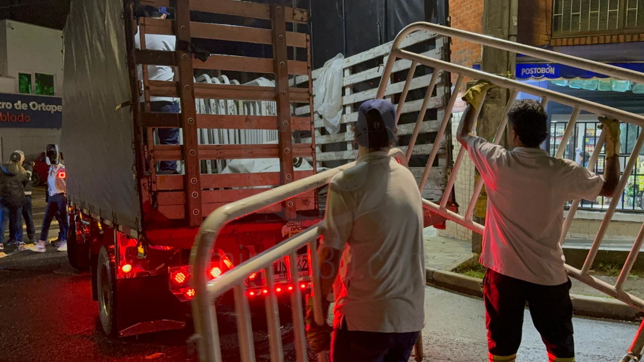 Desmontan las vallas que controlaban el ingreso al Parque Lleras