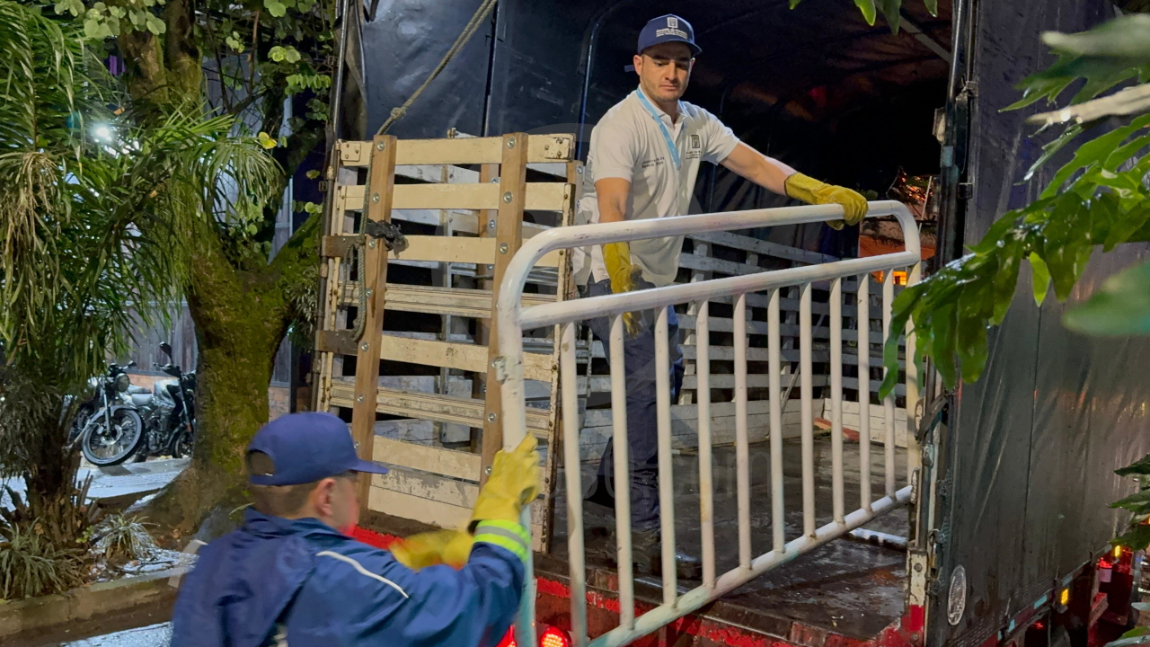 Desmontan las vallas que controlaban el ingreso al Parque Lleras