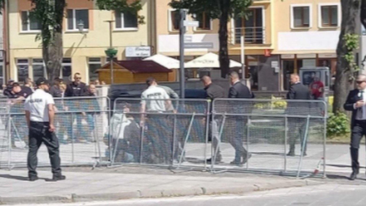 El primer ministro de Eslovaquia, Robert Fico, hospitalizado grave tras un intento de asesinato