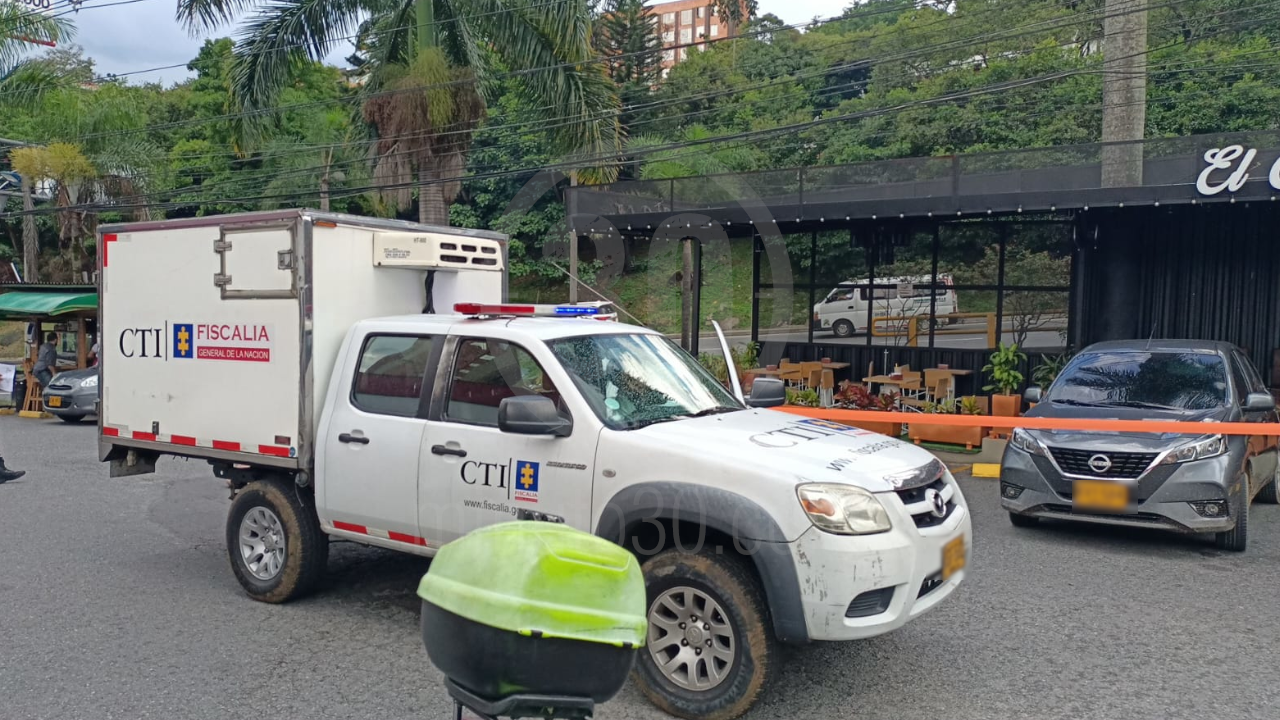 Así fue el levantamiento del cuerpo ultimado de un hombre en el mall del Indio