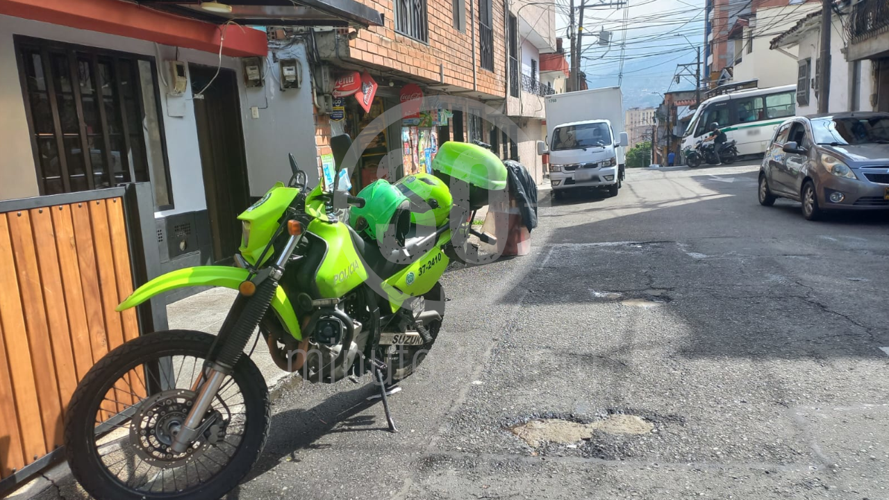Balearon a un hombre dentro de su auto en el barrio Buenos Aires