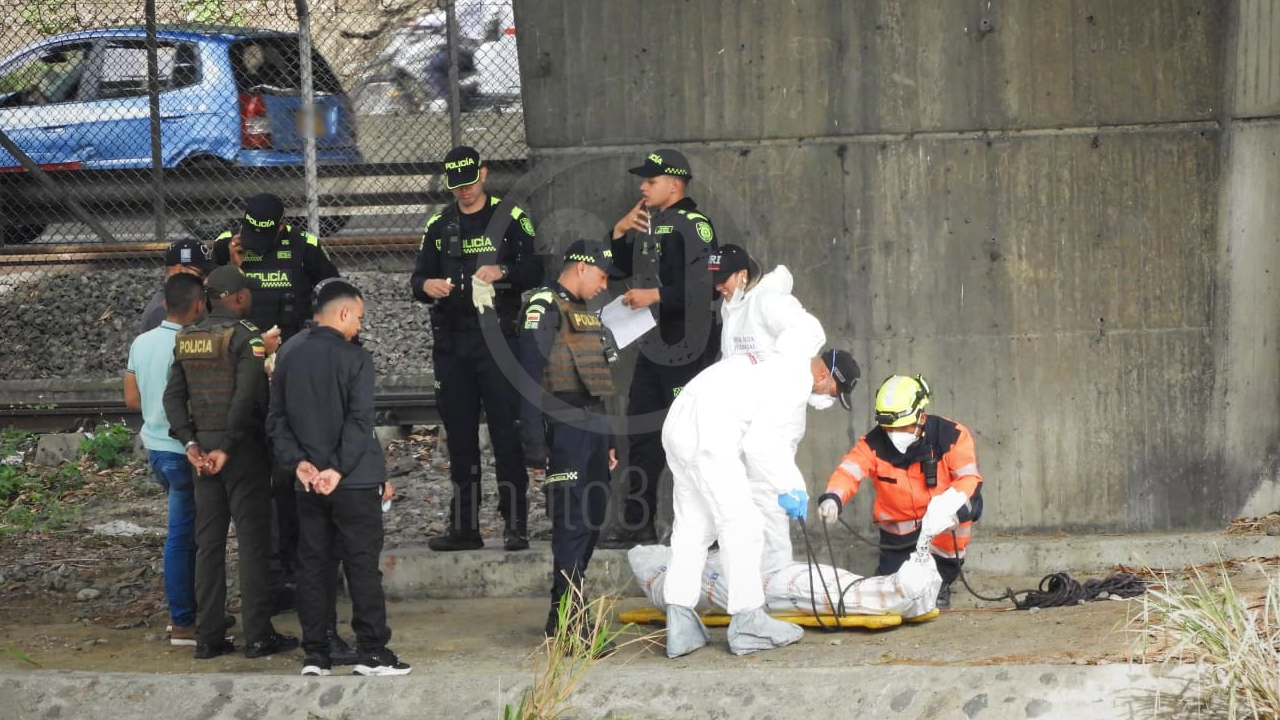 Bomberos recuperaron un cadáver en el río Medellín