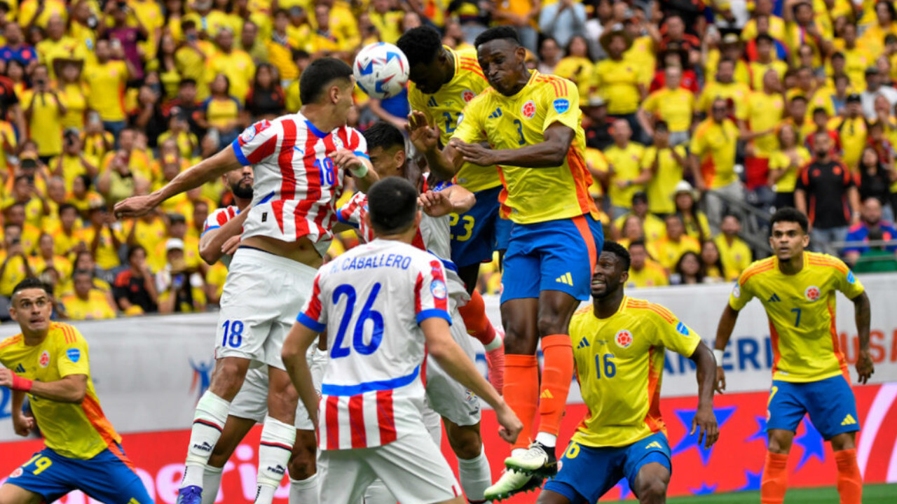 2-1. ¡No fue fácil, pero ganaron! La Selección Colombia arrancó con una victoria clave