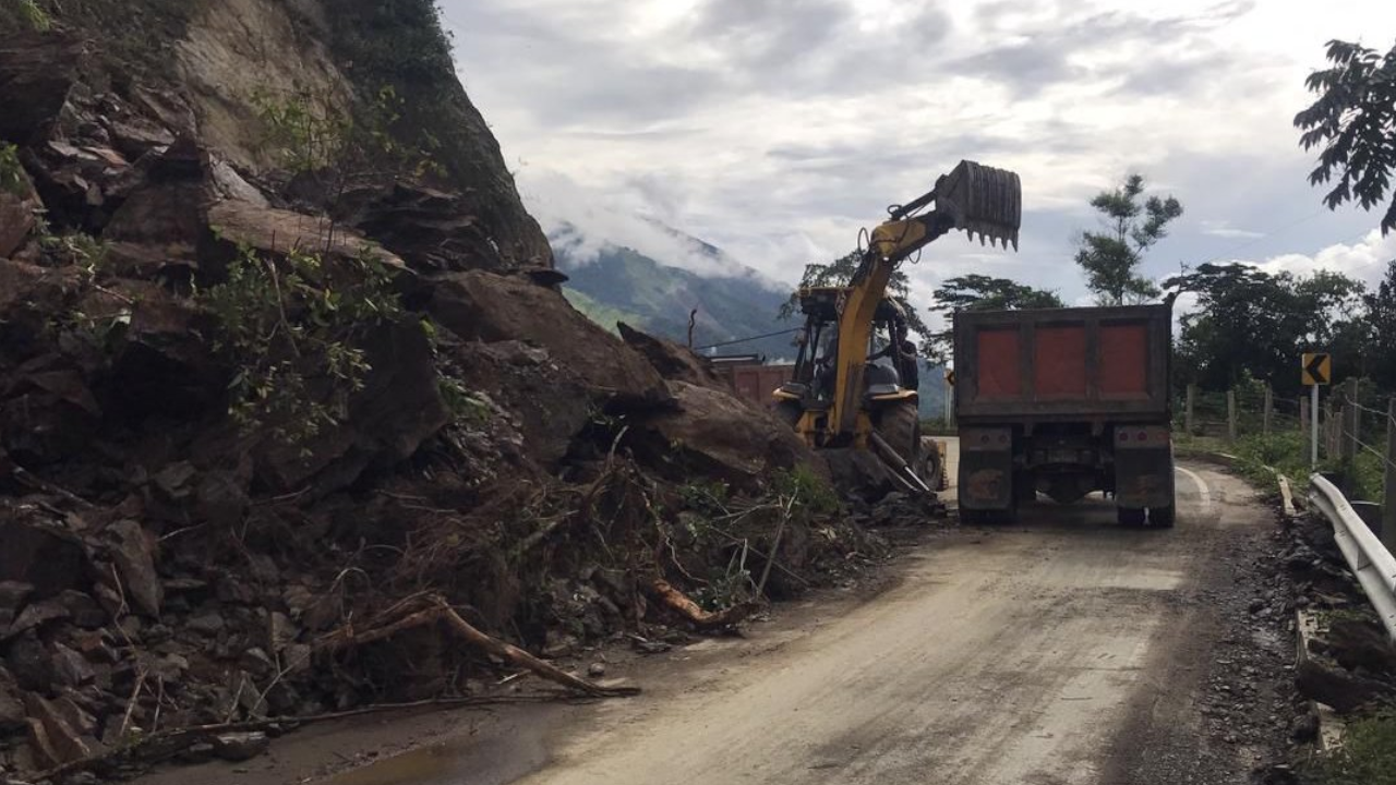 Carreteras cerradas y en reparaciones por las lluvias en Antioquia