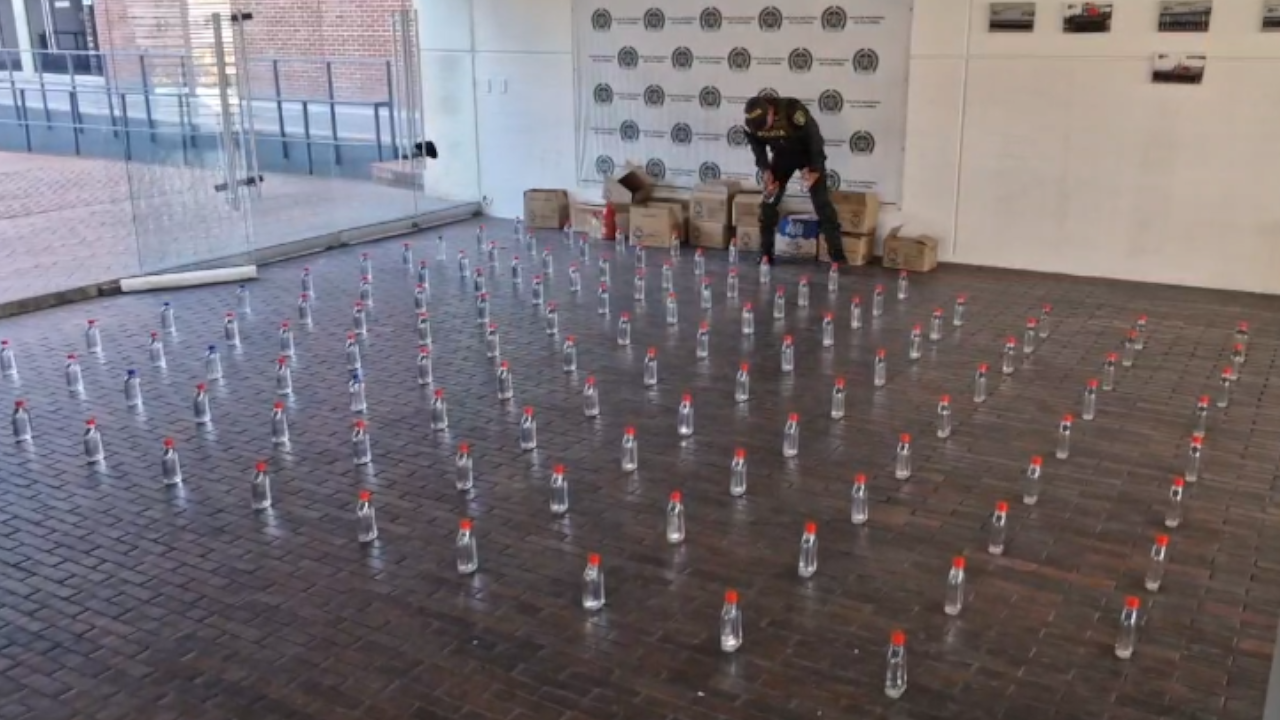 Fábrica clandestina comercializaba botellas de licor adulterado