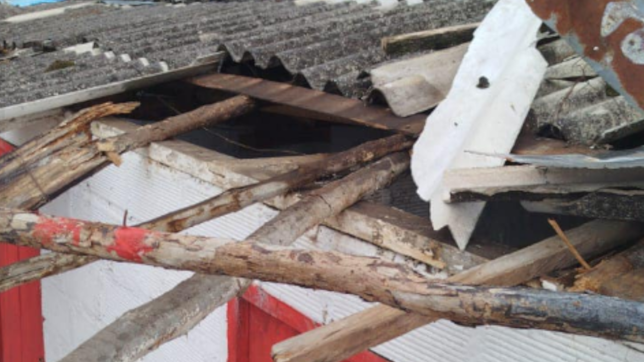 Fuerte vendaval en Támesis deja devastación en cuatro veredas