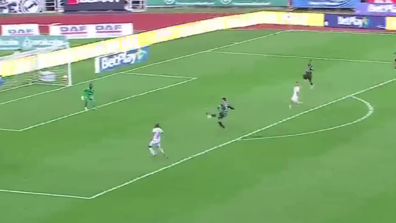 ¿Qué le pasa a Aguirre? El central recibe críticas por su rendimiento con Atlético Nacional