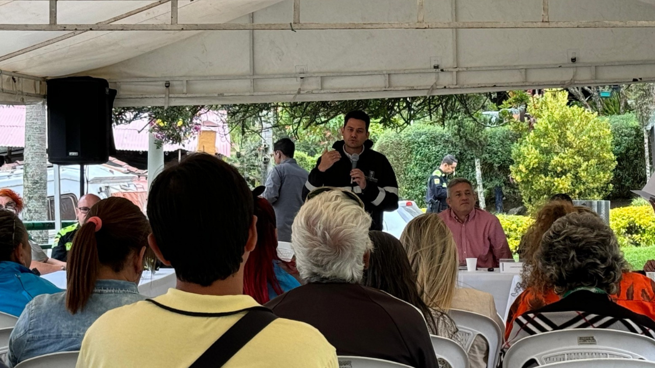 Seguridad en Santa Elena antes de la Feria de las Flores