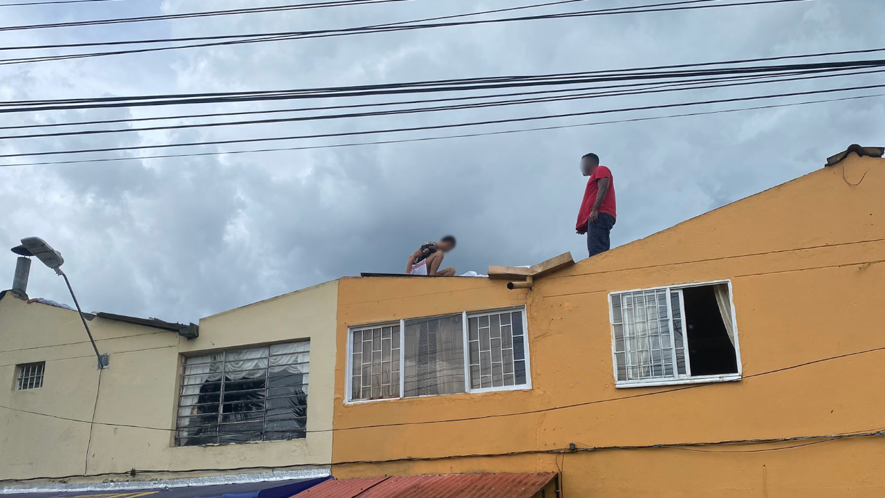 Fuerte vendaval en Rionegro provocó daños estructurales y cierres viales