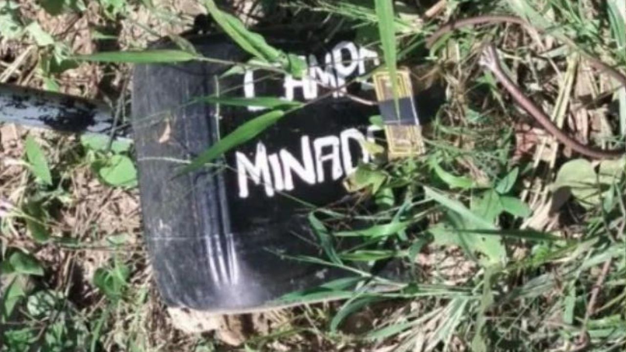 ¡Alerta en Norte de Santander! Ejército halla explosivo y banderas del ELN cerca de un colegio