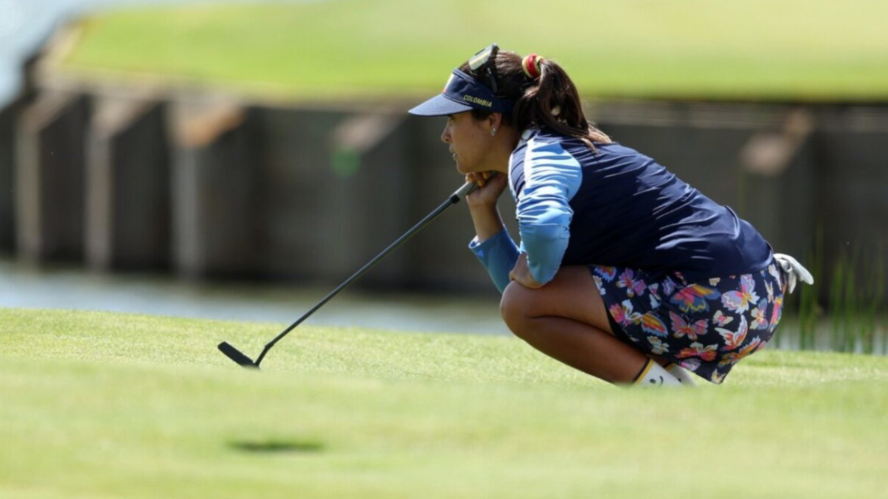 María José Uribe continúa destacándose en el golf de París 2024