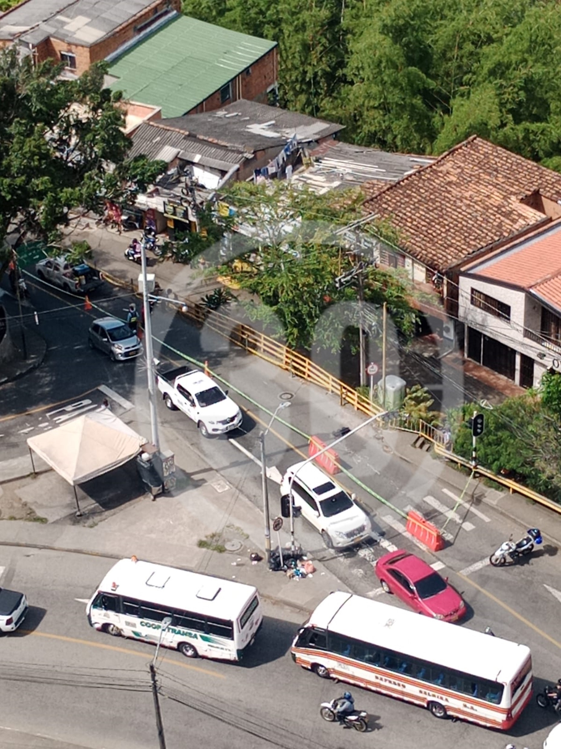 ¡OJO! NO hay paso en un tramo de la Loma de Robledo por reparaciones 3 loma de robledo