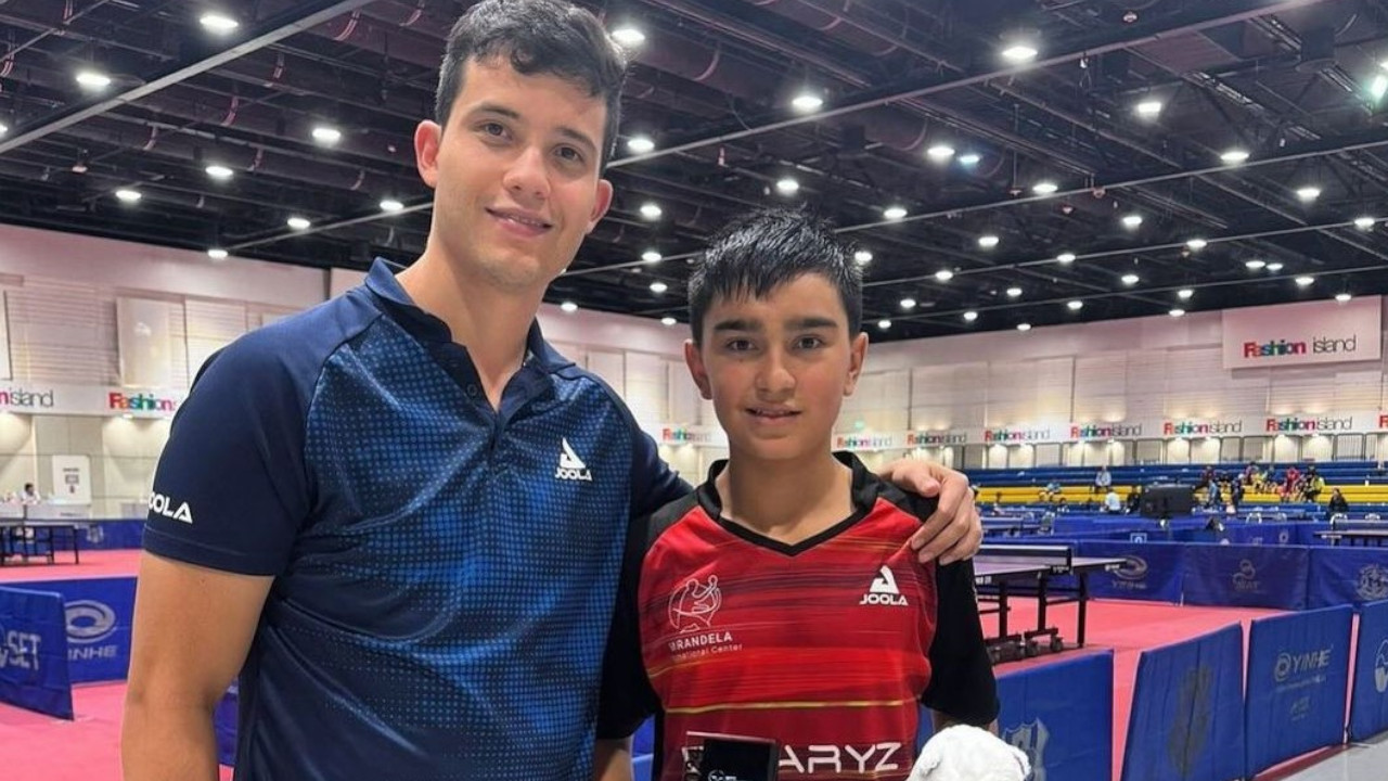 Emanuel Otálvaro, logra bronce para Colombia en tenis de mesa