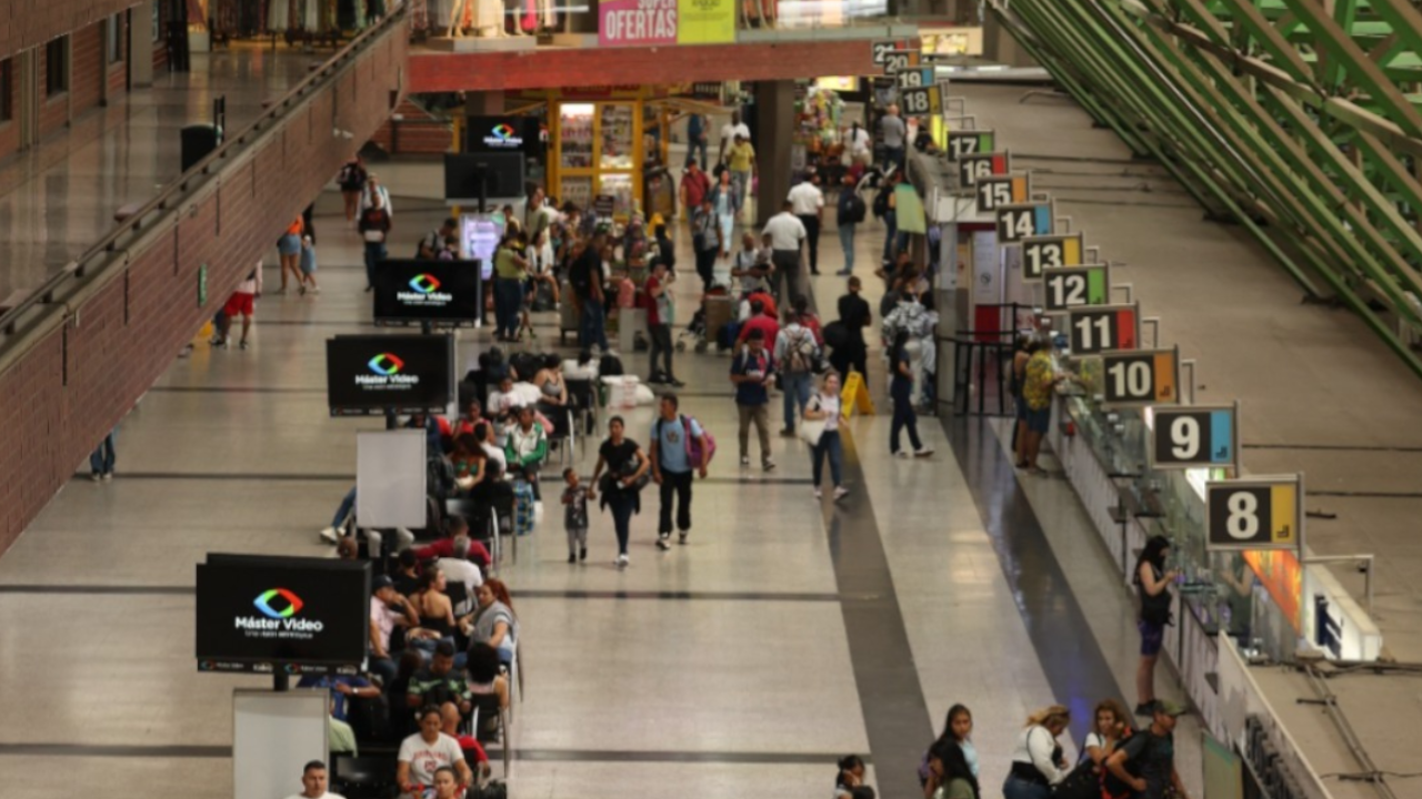 Más de 700 mil viajeros transitaron por terminales de Medellín