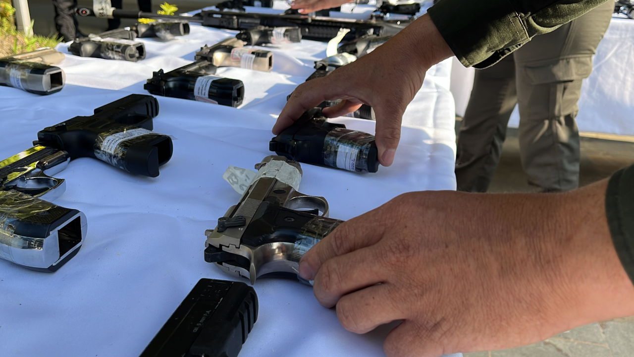 Más de 800 armas destruidas en Medellín para reducir la violencia 3 Más de 800 armas destruidas en Medellín para reducir la violencia