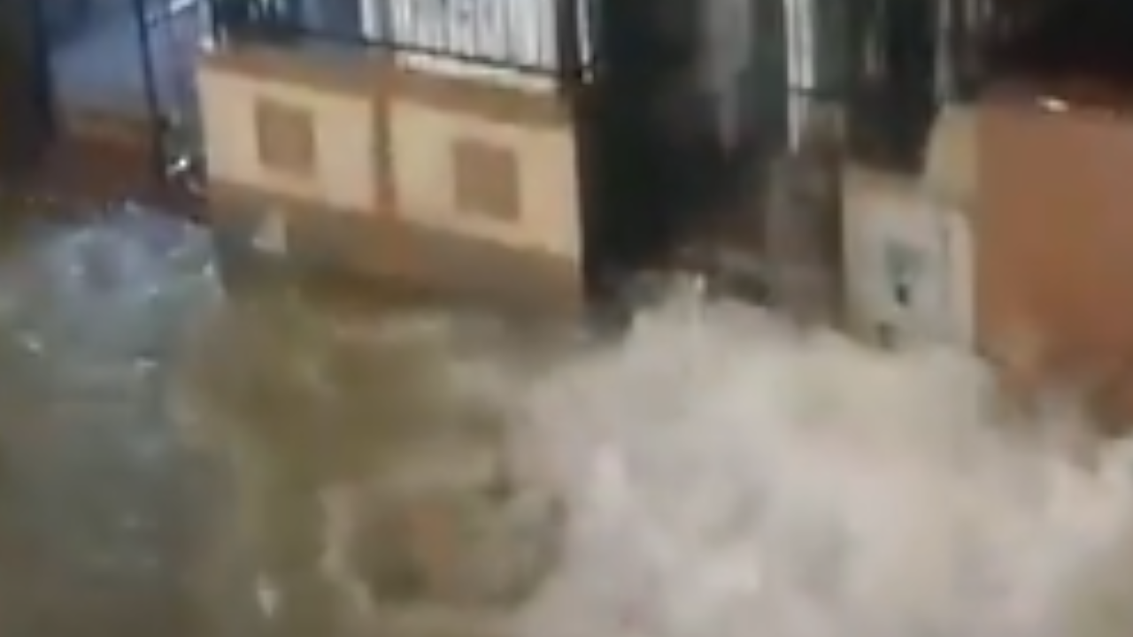 Lluvias en Bello dejaron ocho viviendas inundadas y familias damnificadas