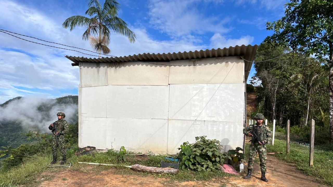 ¡Les dañaron "el negocio"! Cae fábrica de drogas: destruyen laboratorio en San Luis, Antioquia 1 laboratorio 1