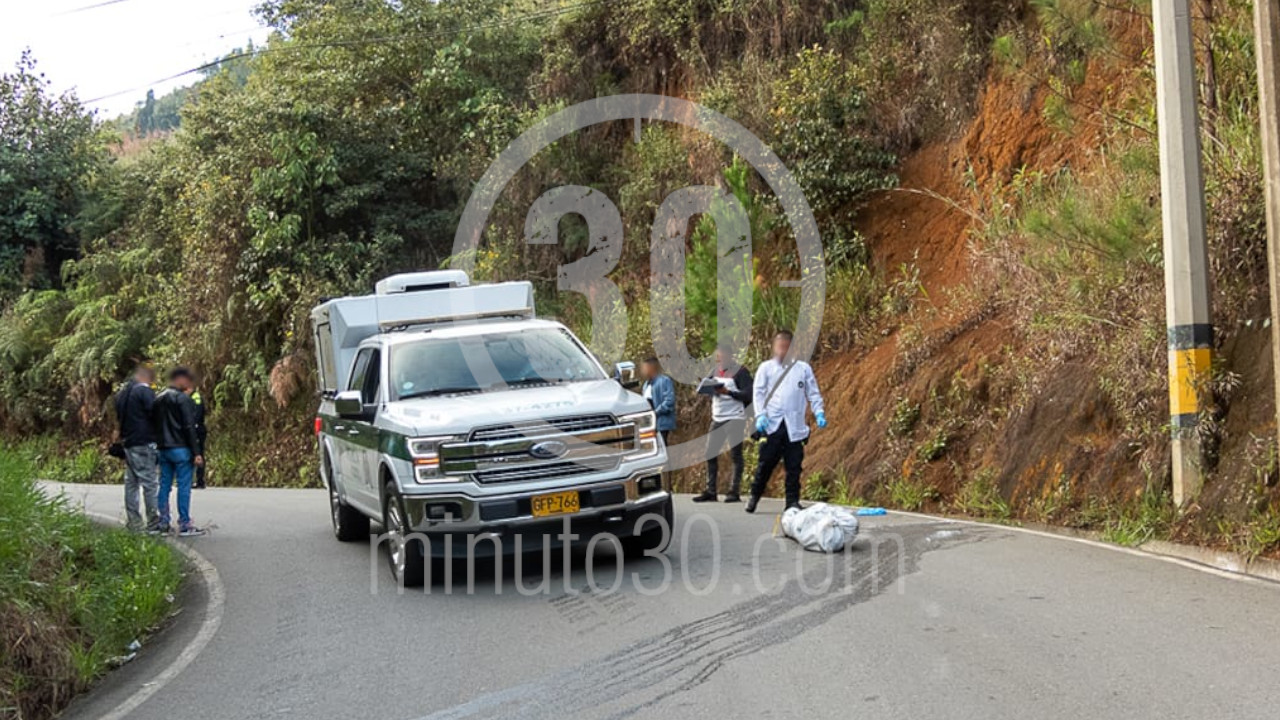 Hallan cuerpo de un hombre en la Autopista Medellín-Bogotá