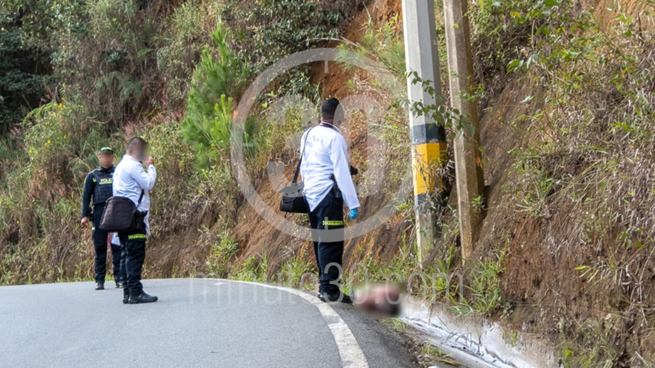Hallan cuerpo de un hombre en la Autopista Medellín-Bogotá