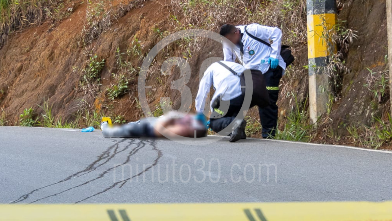 Hallan cuerpo de un hombre en la Autopista Medellín-Bogotá
