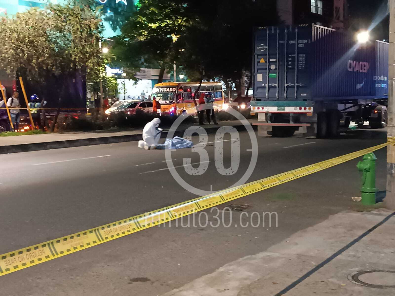 Trágico accidente en la Avenida Las Vegas: motociclista fallece al ser arrollado por una tractomula 5 WhatsApp Image 2024 12 04 at 6.35.15 PM 1 copia