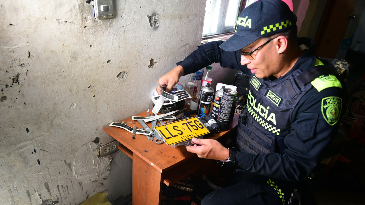 Cae hombre con cuatro motocicletas robadas en Medellín