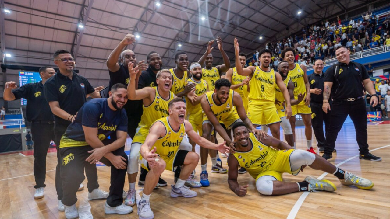 Colombia aseguró su lugar en la FIBA AmeriCup 2025 al vencer a Chile 97-91 en Cali. Esta victoria también clasificó a Argentina