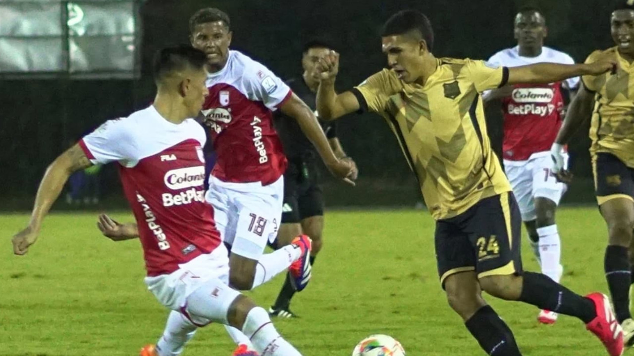 ¡Águilas Doradas sigue invicto!