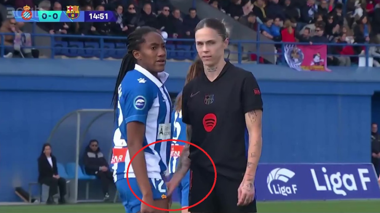 ¡Por ‘manilarga’! Denuncian a jugadora del Barcelona por tocar a Daniela Caracas en pleno partido
