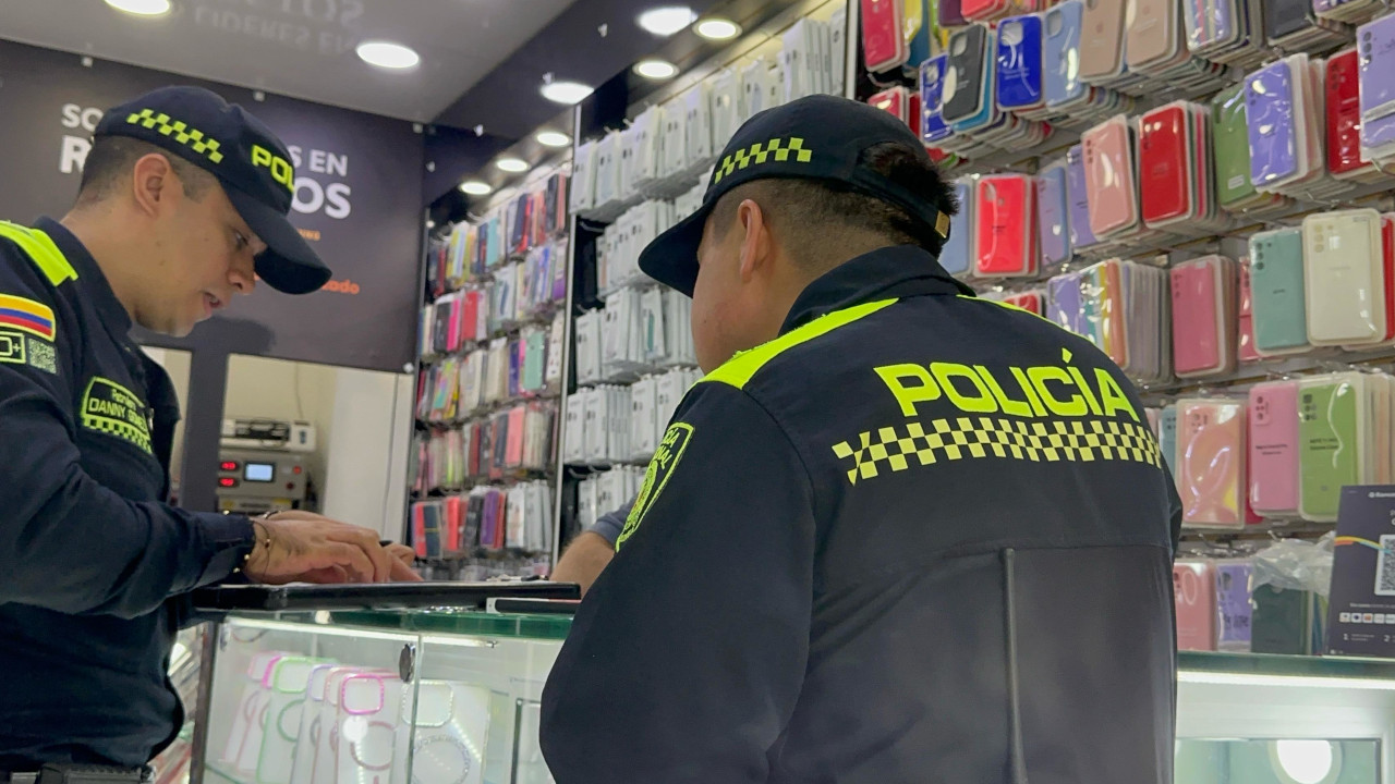 Más de 500 celulares inspeccionados en el centro de Medellín
