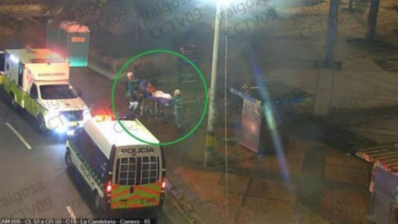 Giro de trama: Detenidos alertaron sobre parto en la calle y policías asistieron el nacimiento en Medellín
