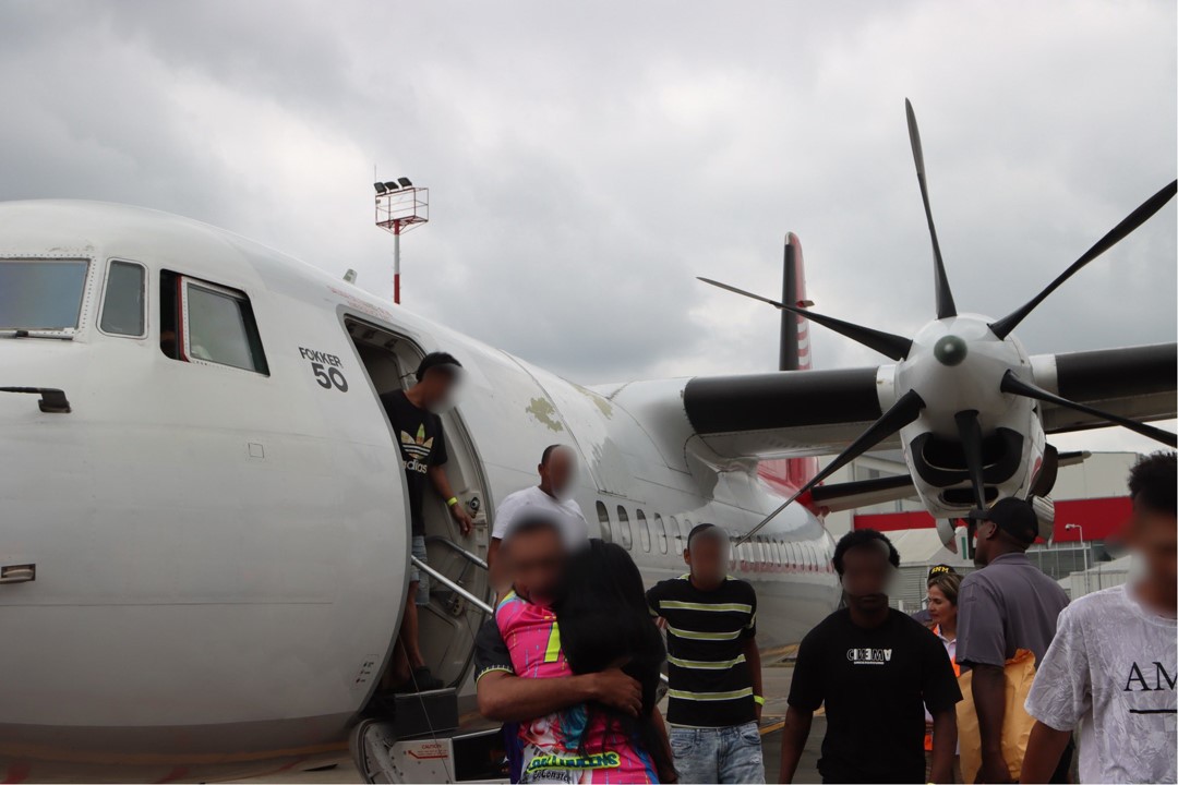 ¡Llegaron a Medellín! 43 colombianos deportados de Panamá 3 ¡Llegaron a Medellín! 43 colombianos deportados de Panamá
