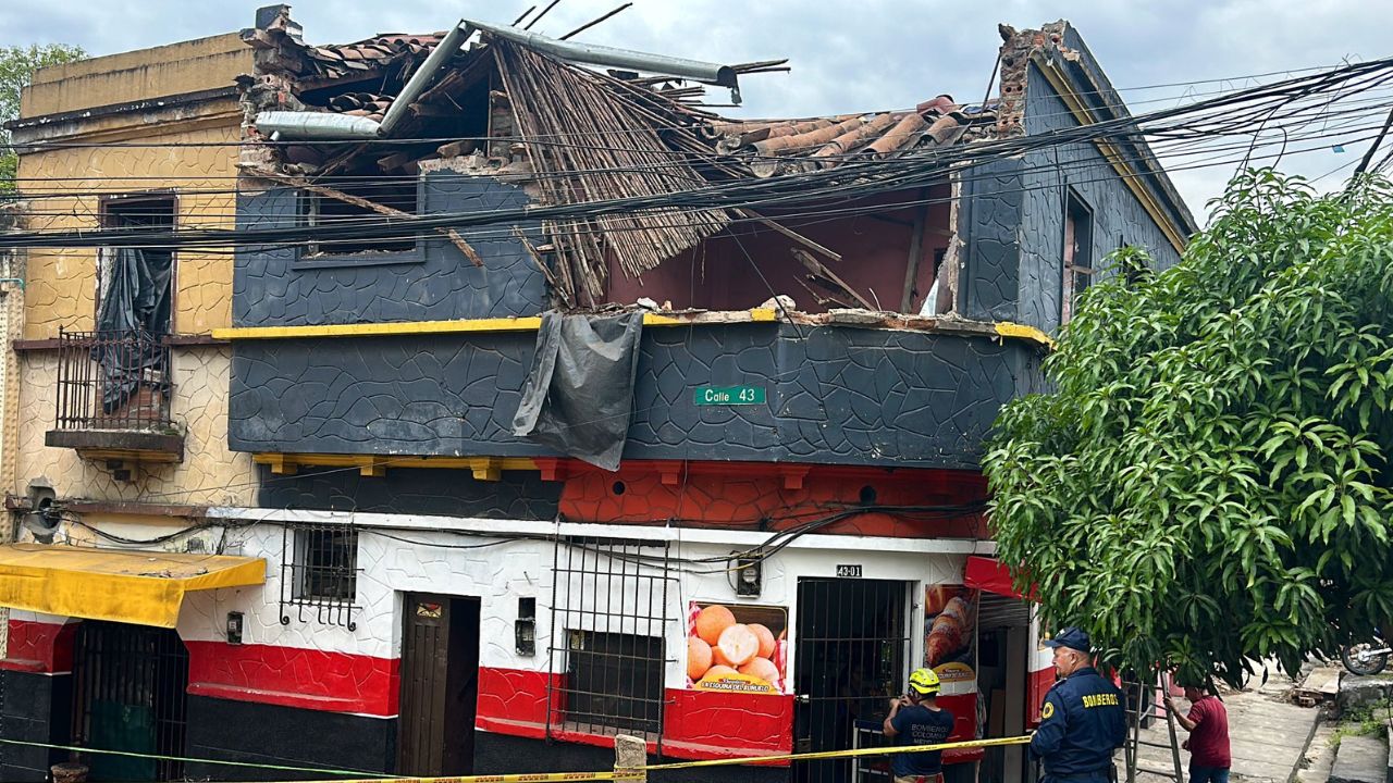 A una casa se le vino el techo encima en el centro de Medellín