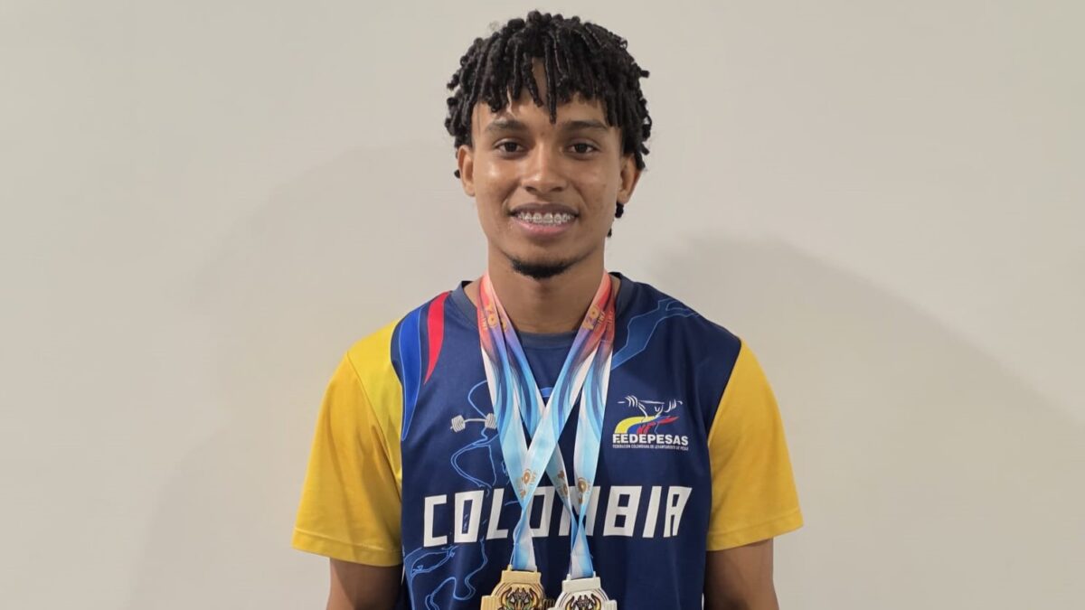 José González, campeón mundial de levantamiento de pesas