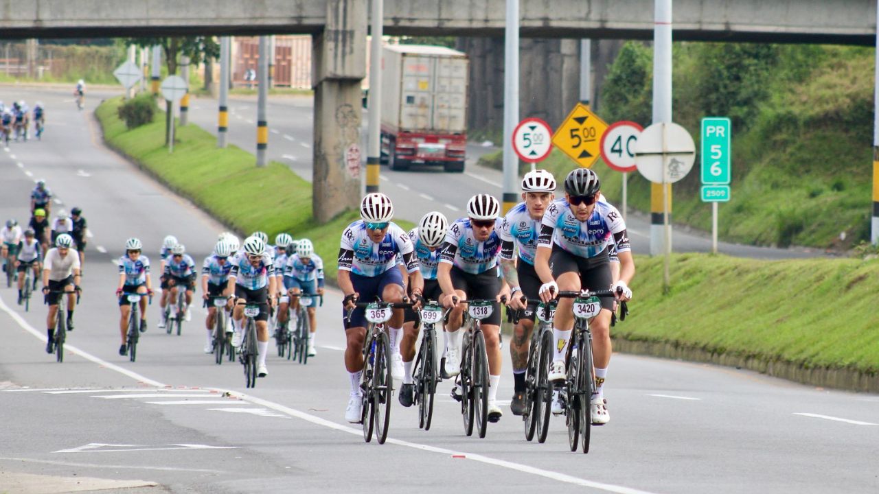 Ruta Medellín 2025 reunió a más de cinco mil deportistas en su décima edición