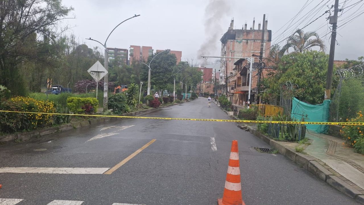 Se registra un incendio en un local comercial en Caldas