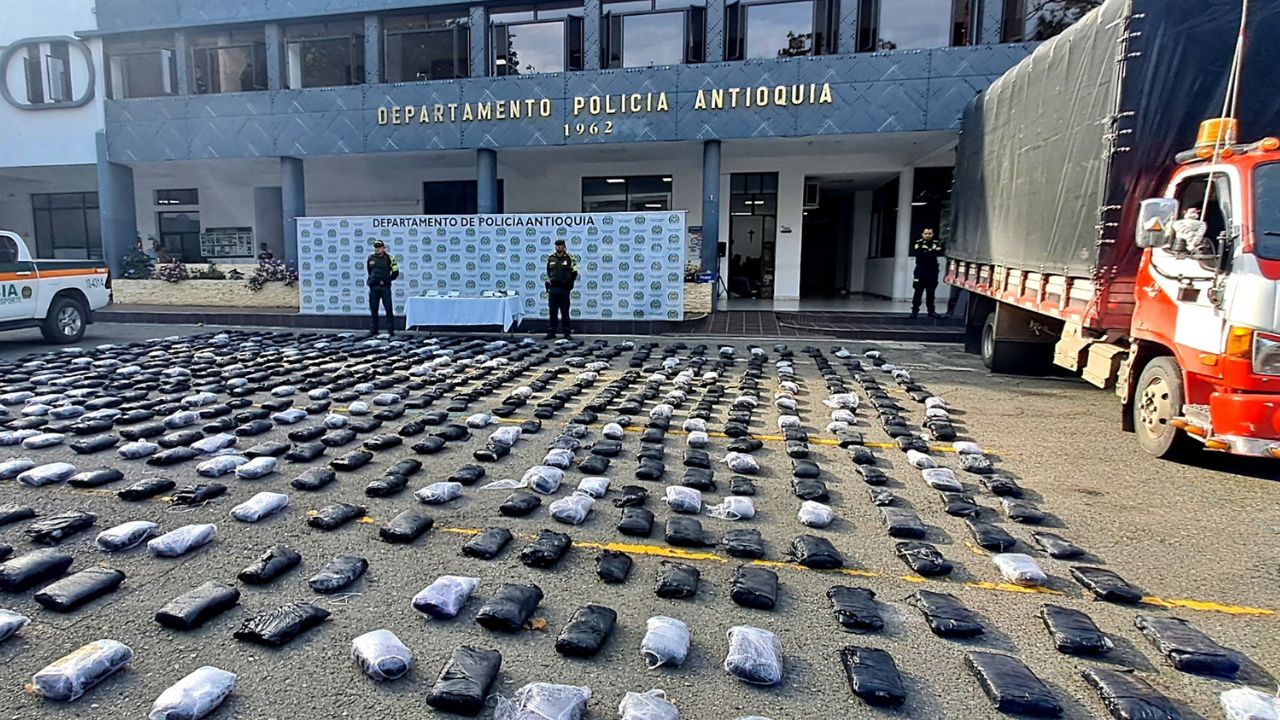 Cae con más de 650 paquetes de marihuana en vehículo de carga