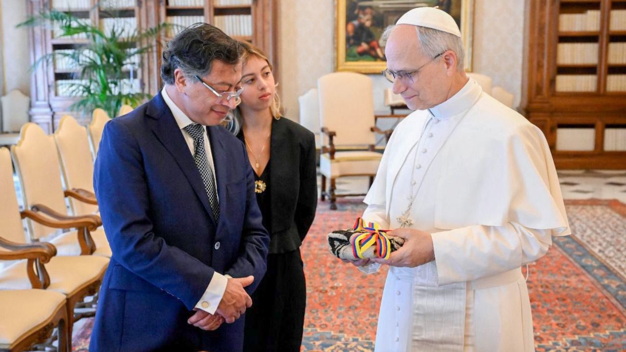 Petro busca en el Vaticano un aliado para la paz y abordar la crisis migratoria
